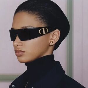 Rare New The VeryDior M1U Mask Sunglasses with Case/Box/Cloth